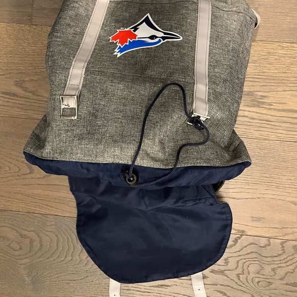 Toronto blue jays authentic backpack used twice EUC - Picture 4 of 5
